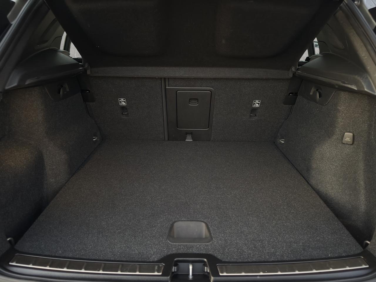 Volvo XC40 T5 Recharge Plug-in Hybrid Inscription