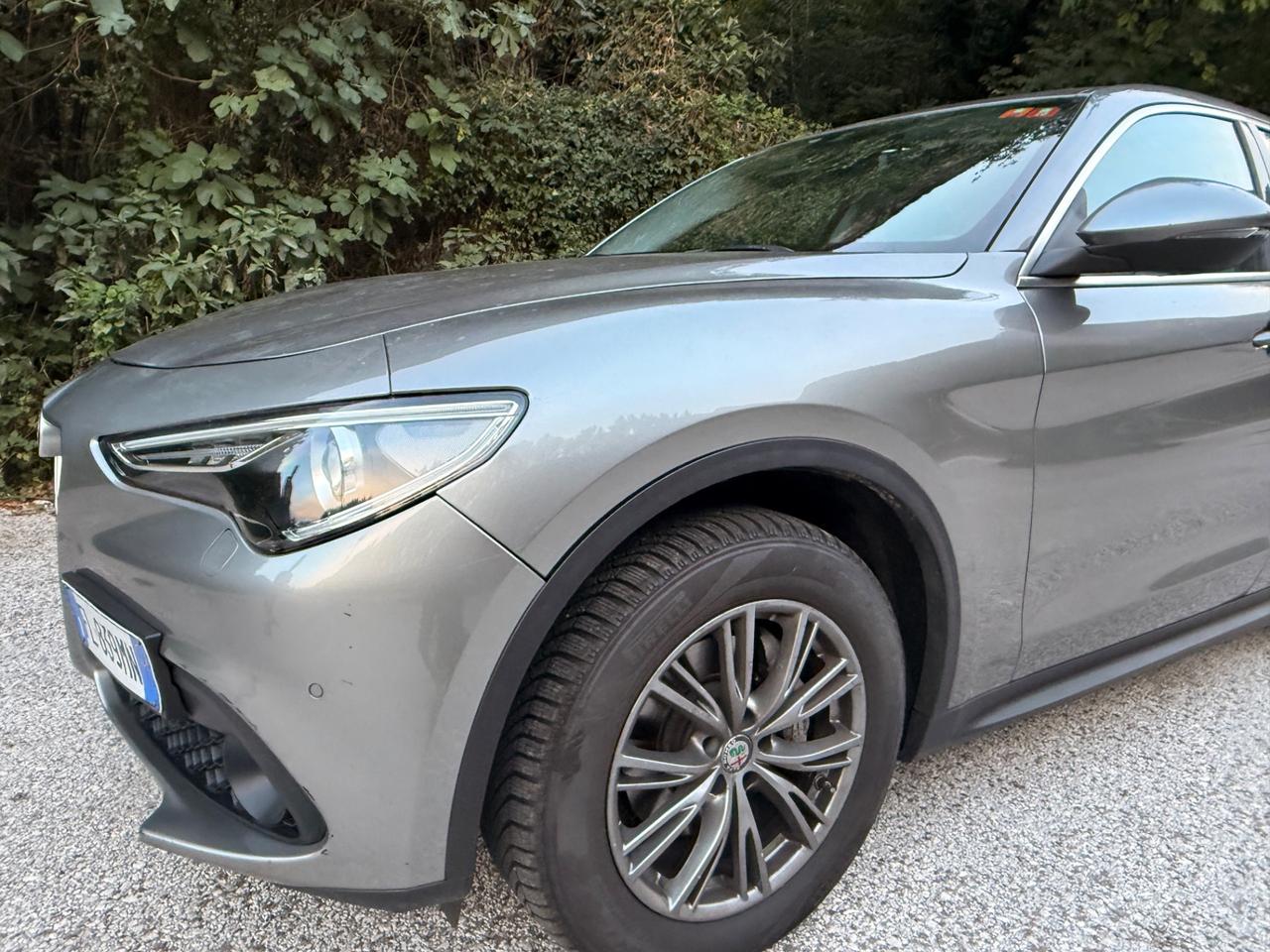 Alfa Romeo Stelvio 2.2 Turbodiesel 180 CV AT8 Q4 Business