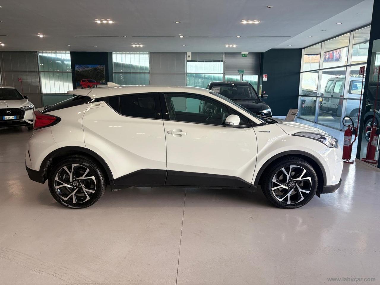 TOYOTA C-HR 1.8 Hybrid E-CVT Trend