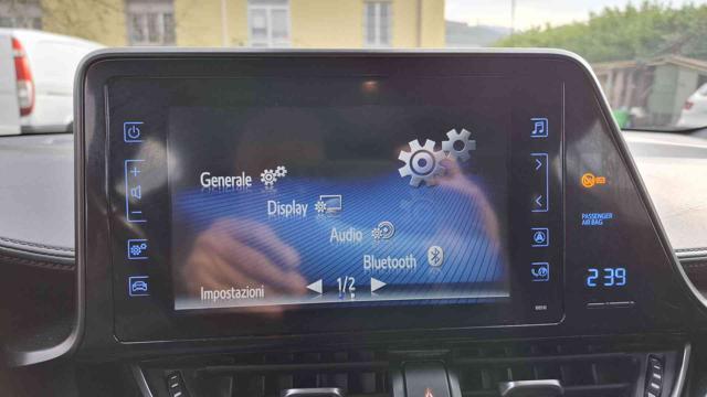 TOYOTA C-HR 1.8 Hybrid E-CVT