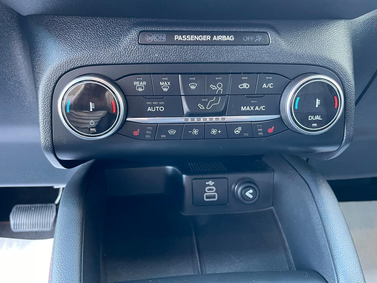 Ford Kuga 2.0 EcoBlue 120 CV A8 ST-Line