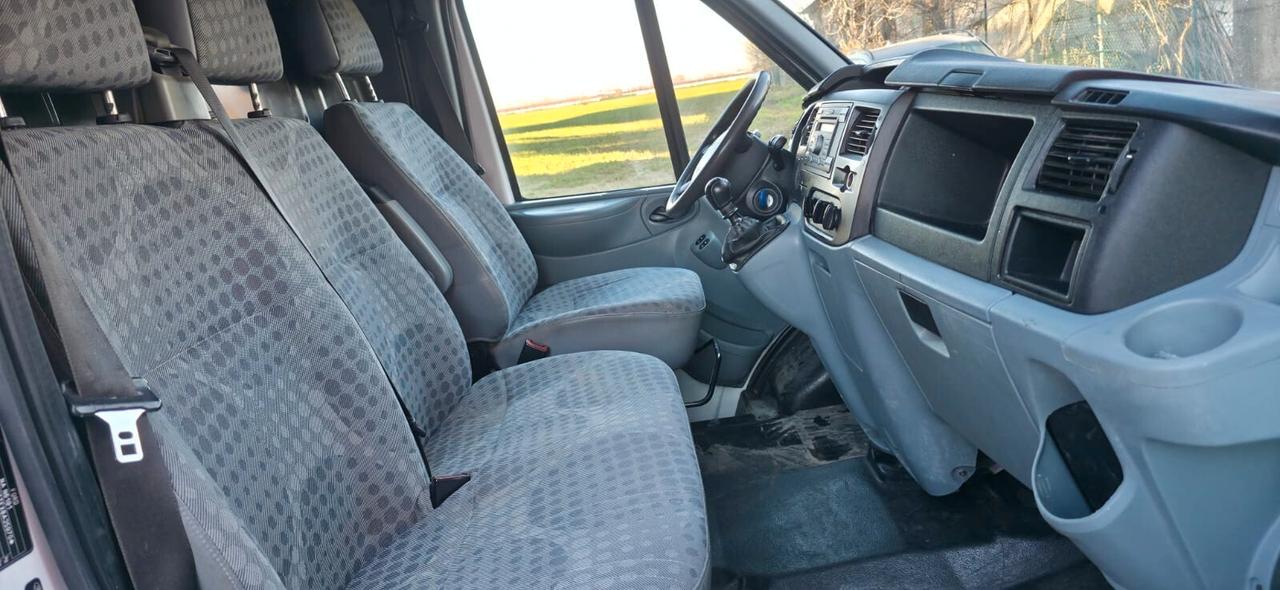 Ford Transit 2.2 diesel tetto alto