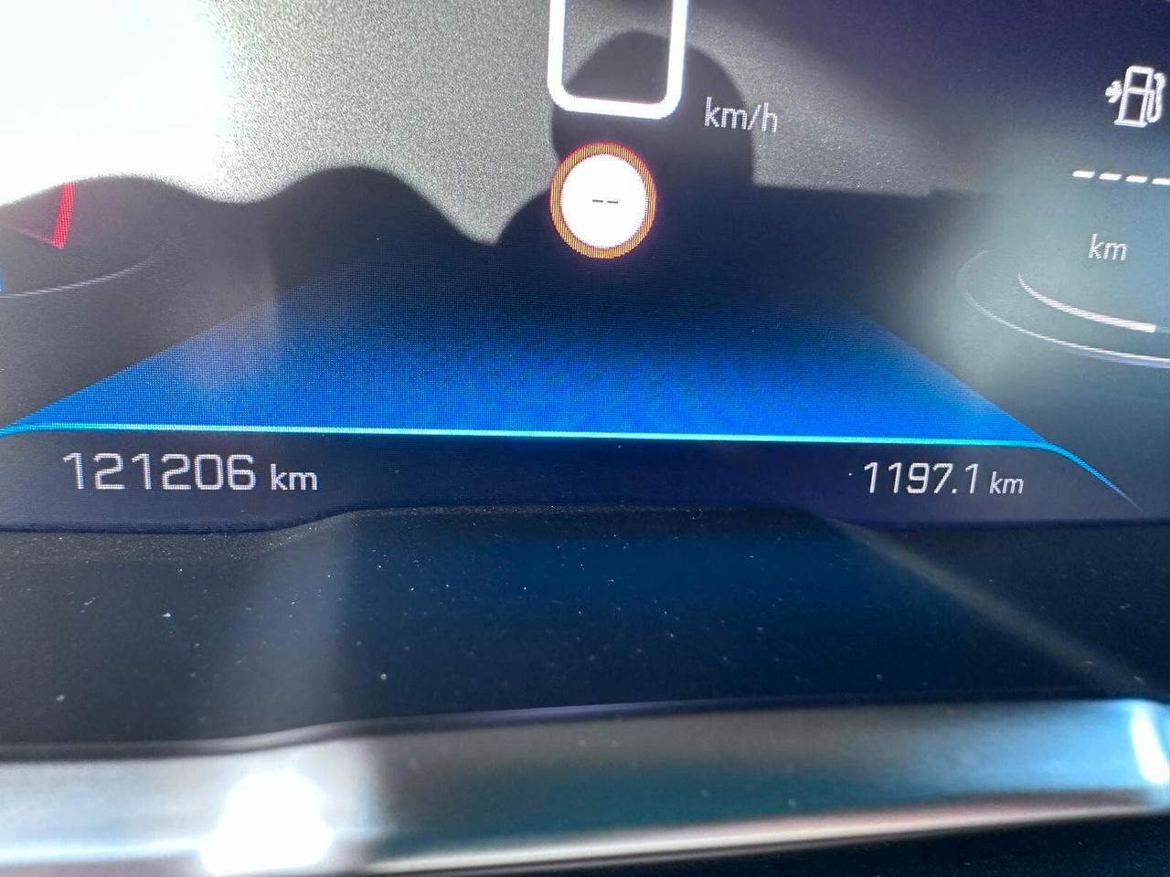 Peugeot 3008 BlueHDi 130 S&S EAT8 Active Pack