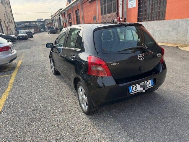 TOYOTA Yaris 1.3 5 porte Sol