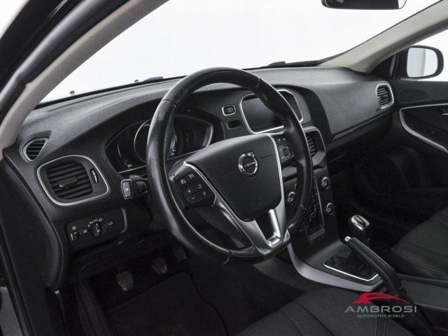 VOLVO V40 Cross Country D2 Business Plus