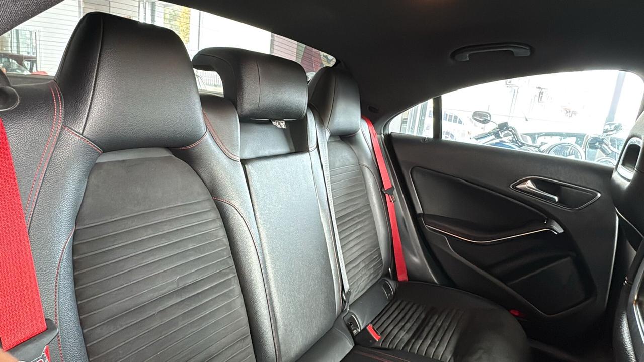 Mercedes-benz CLA 45 AMG 4Matic Garanzia