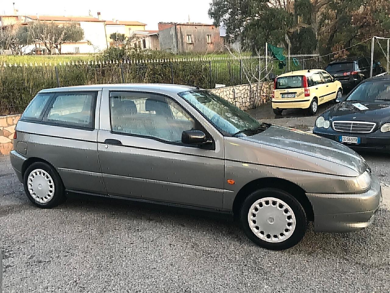 Alfa Romeo 145 1.6 IE cat