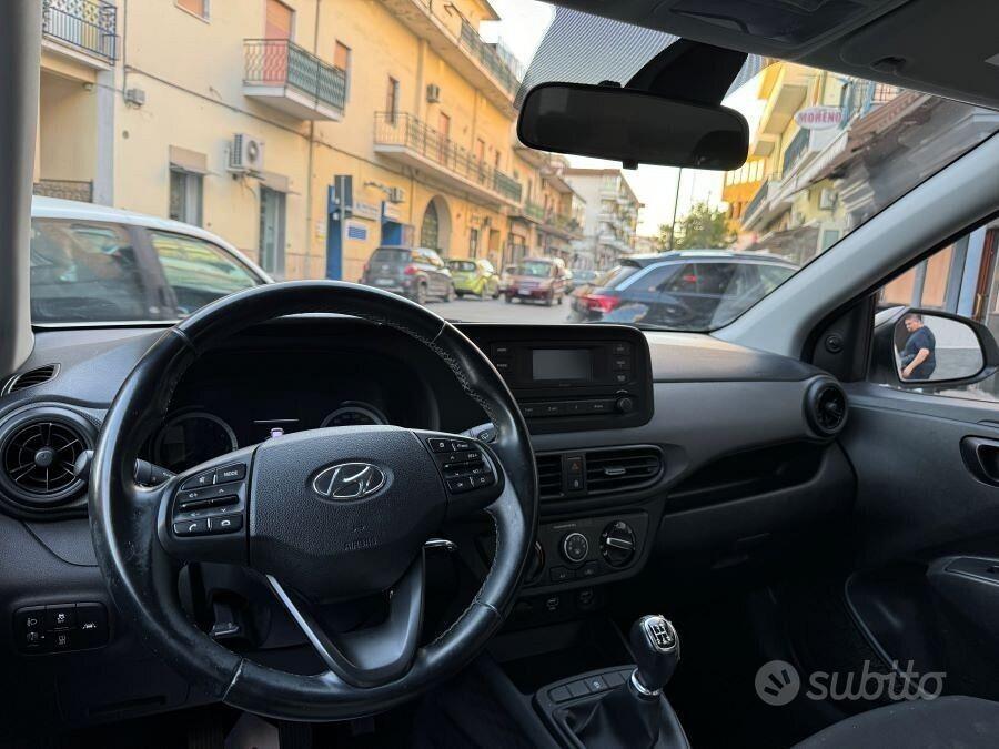 Hyundai i10 1.0 gpl connectline certificata italia