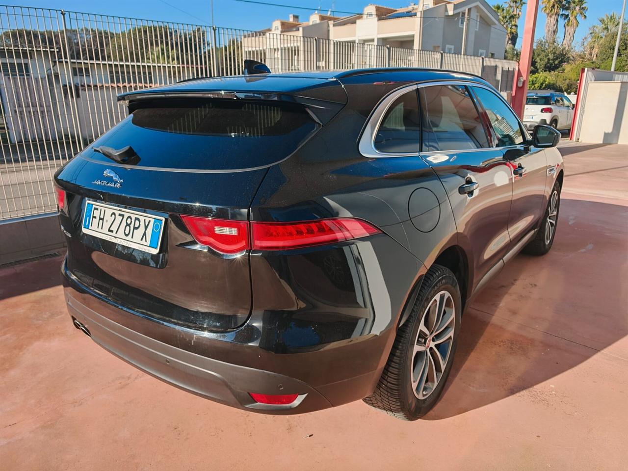 Jaguar F-Pace 2.0 D 180 CV aut. Prestige