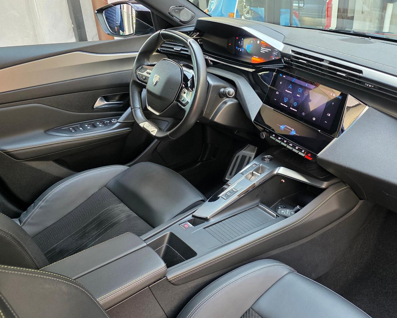 Peugeot 308 Plug-in Hybrid 225 e-EAT8 SW GT