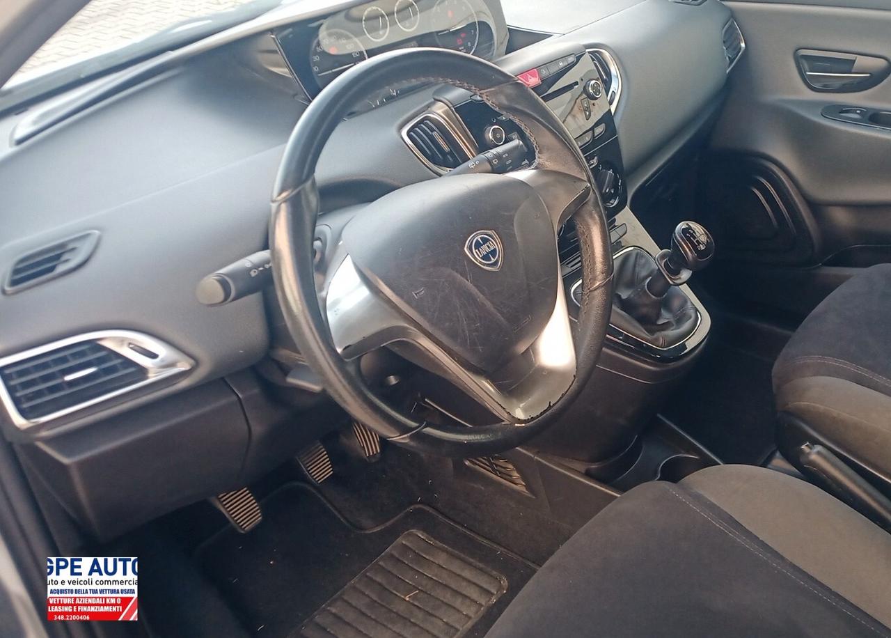 Lancia Ypsilon 1.2 69 CV 5 porte Platinum
