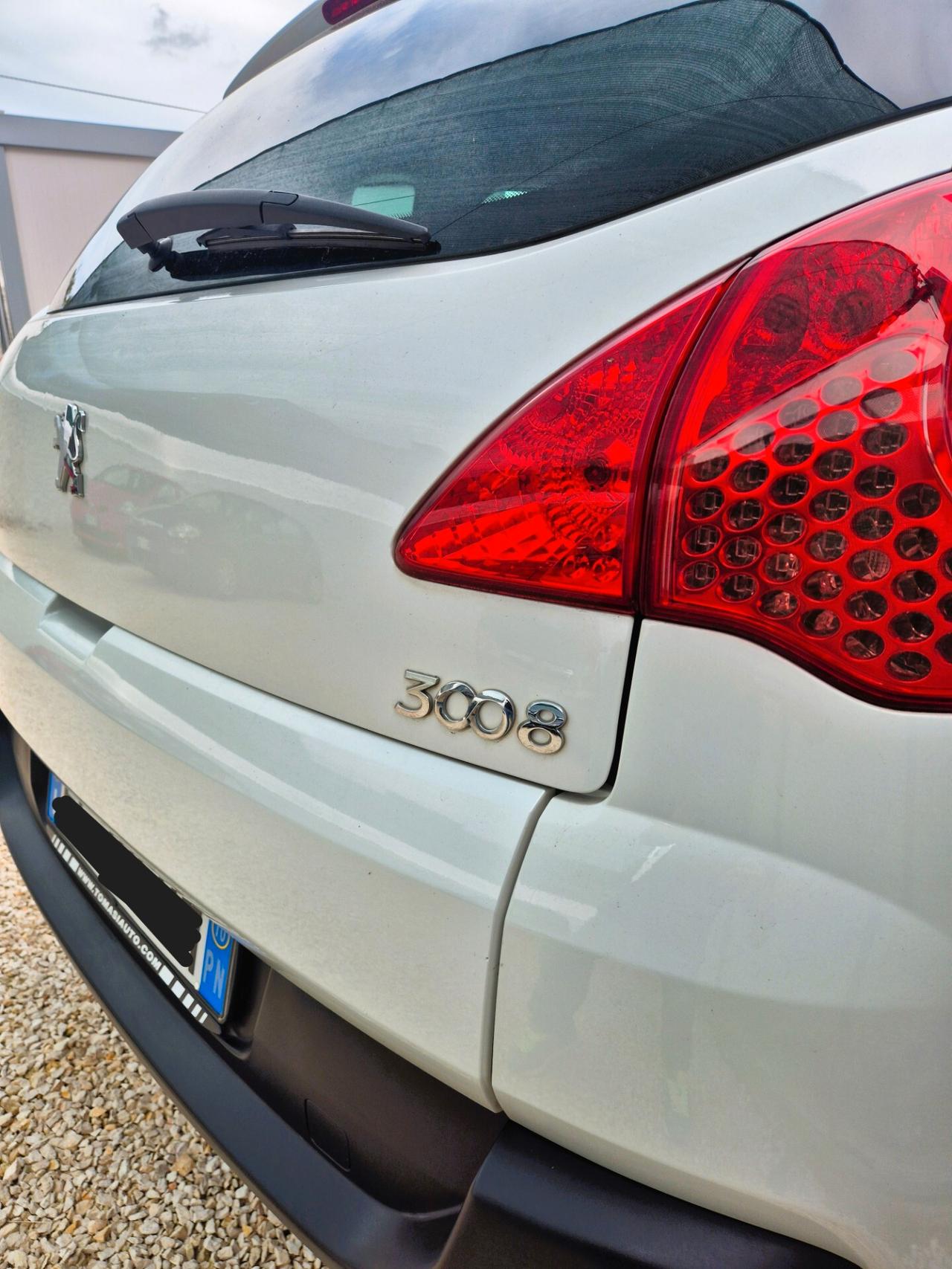 Peugeot 3008 1.6 HDi 110CV