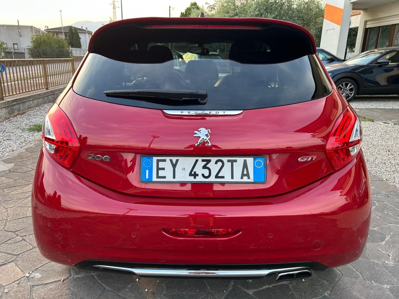 Peugeot 208 GTi - 2015 1.6 THP 200 CV 77.000 KM