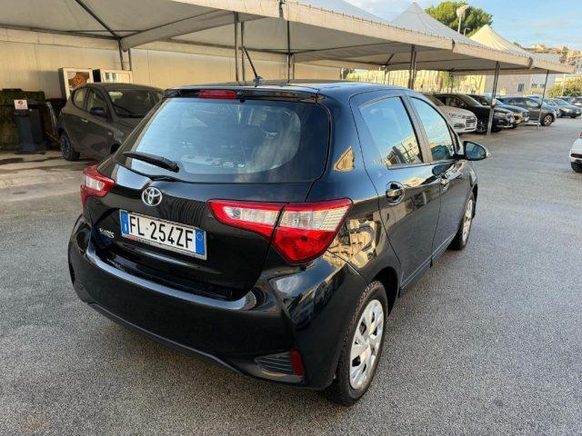 TOYOTA Yaris 1.0 5 porte Active