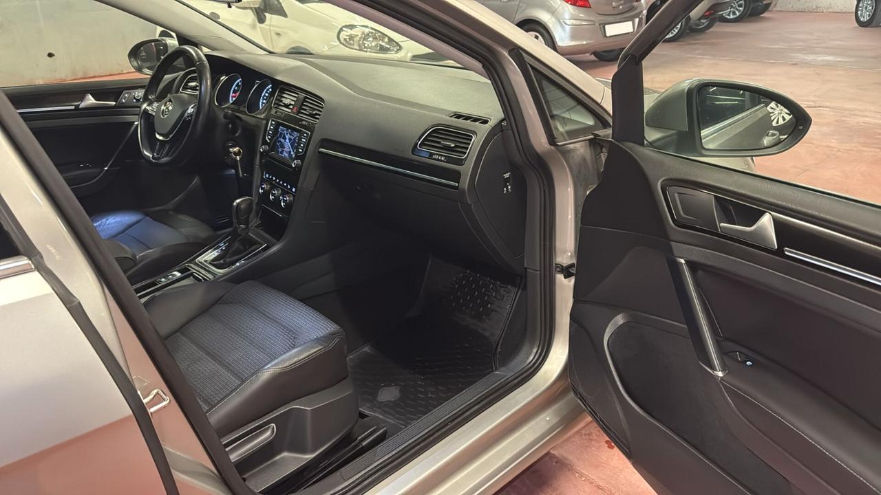 Volkswagen Golf Variant 1.4 TGI DSG Highline BlueMotion