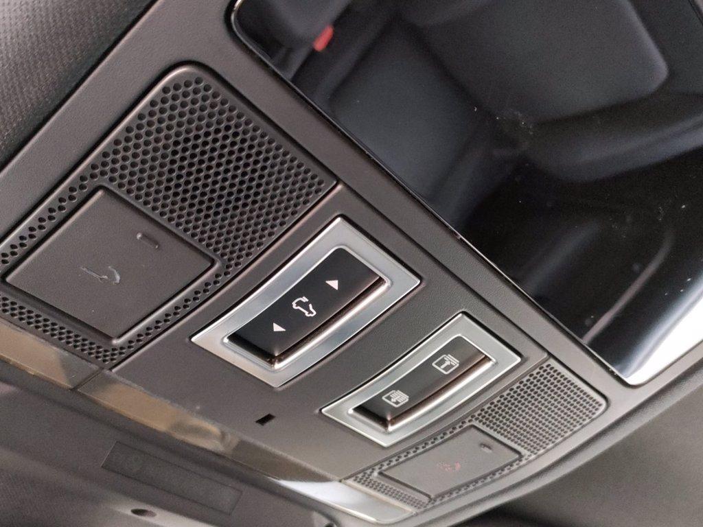 LAND ROVER Defender (2019) LAND ROVER 90 3.0D I6 250 CV AWD Auto X-Dynamic HSE del 2023