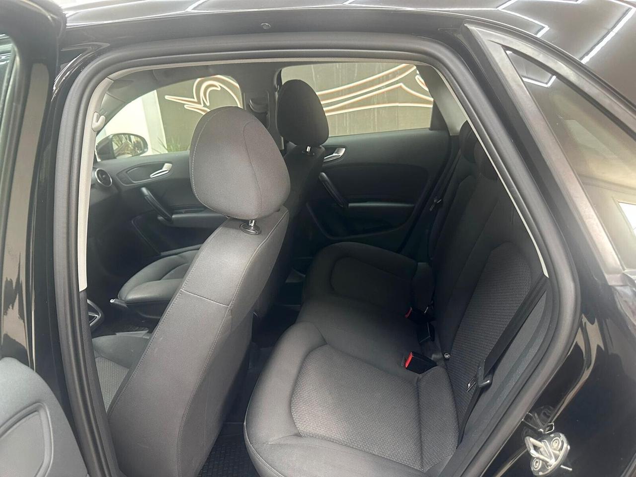 AUDI A1 1.6 90CV SPORT 2013