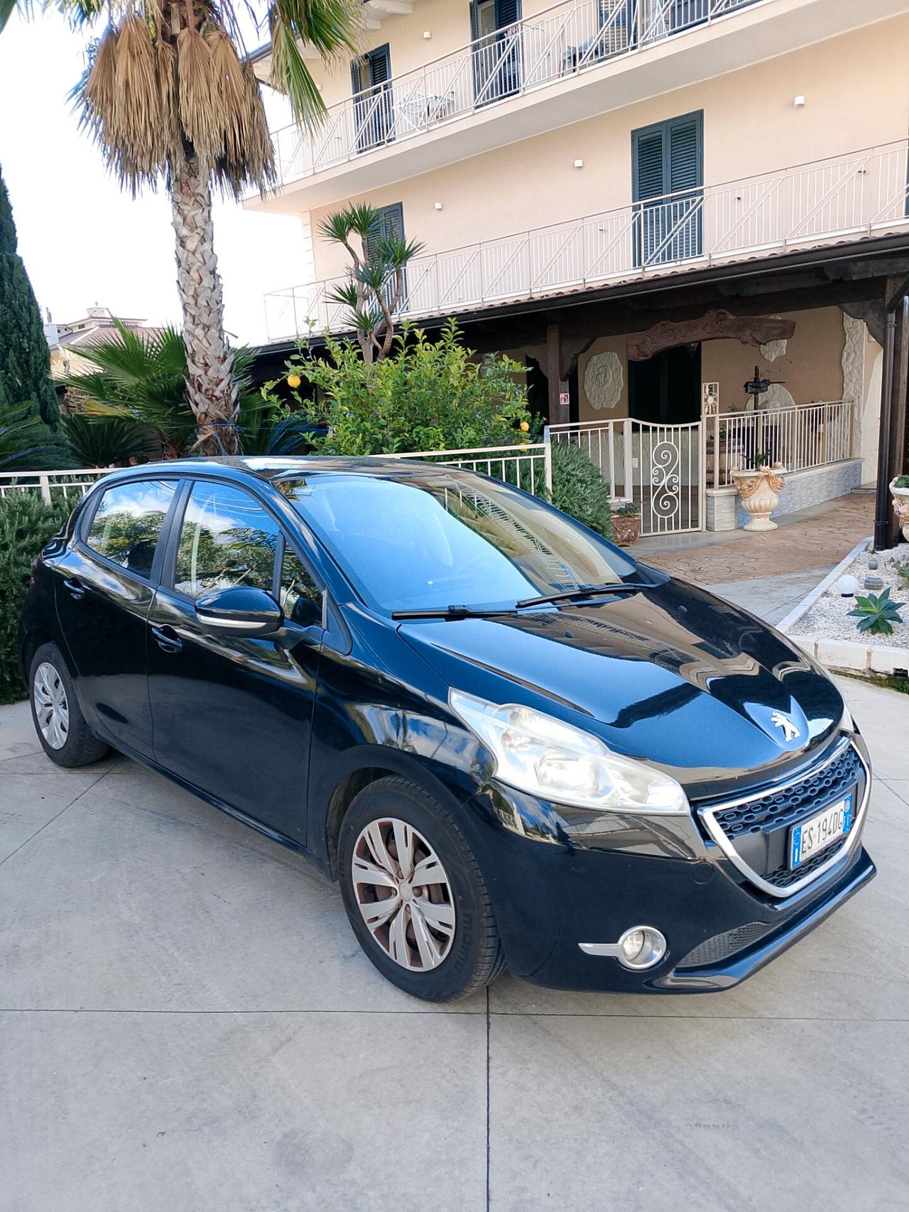 Peugeot 208 1.2 VTi 82 CV 5 porte Allure