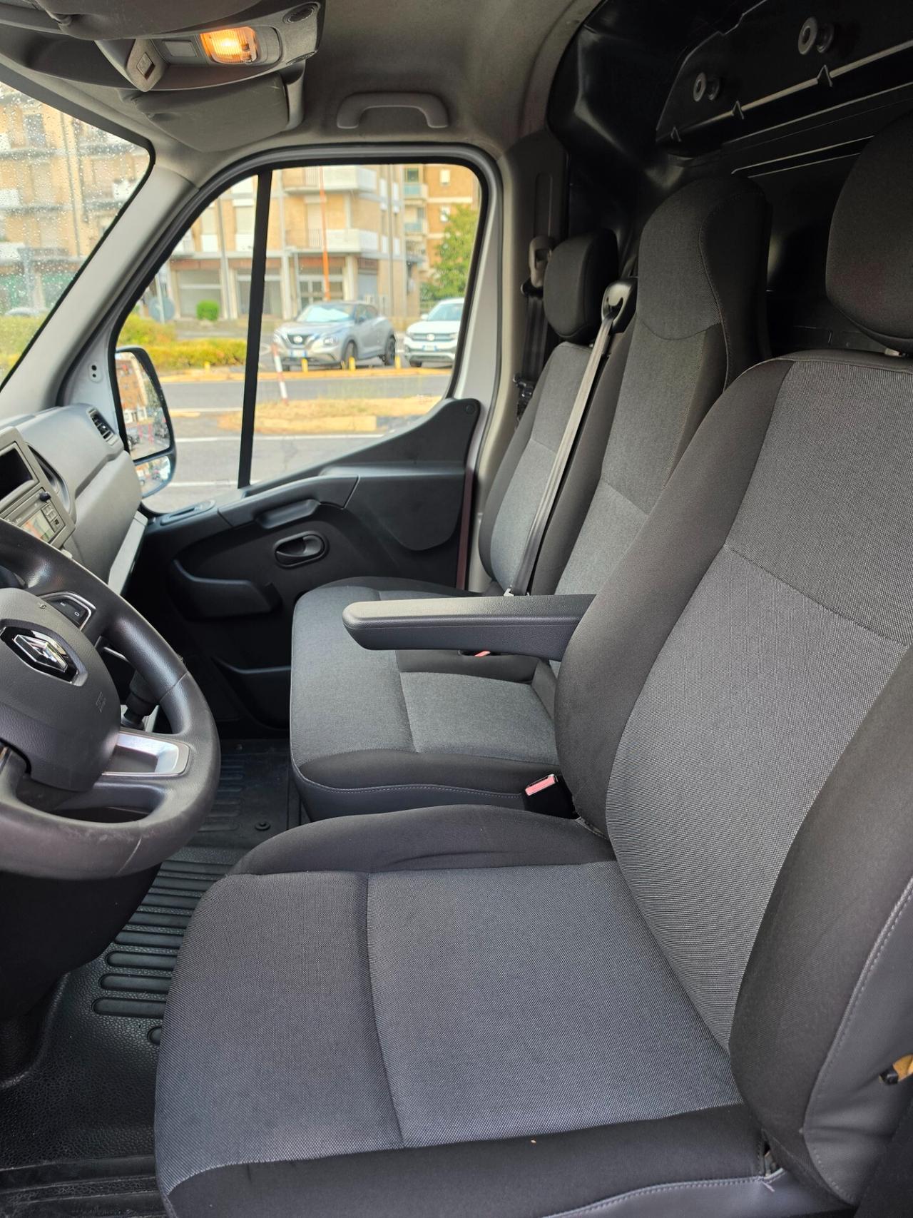 Renault Master T 28 2.3 dCi 135 PM Cabinato Energy Ice