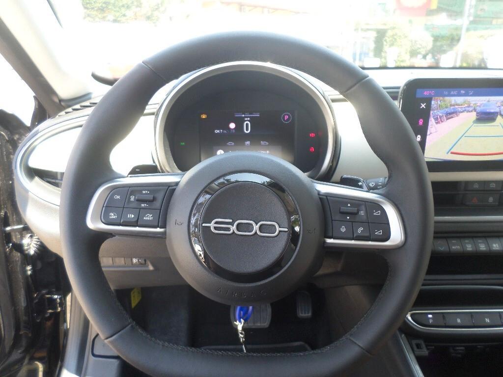 Fiat 600 Hybrid 100 CV DCT MHEV La Prima