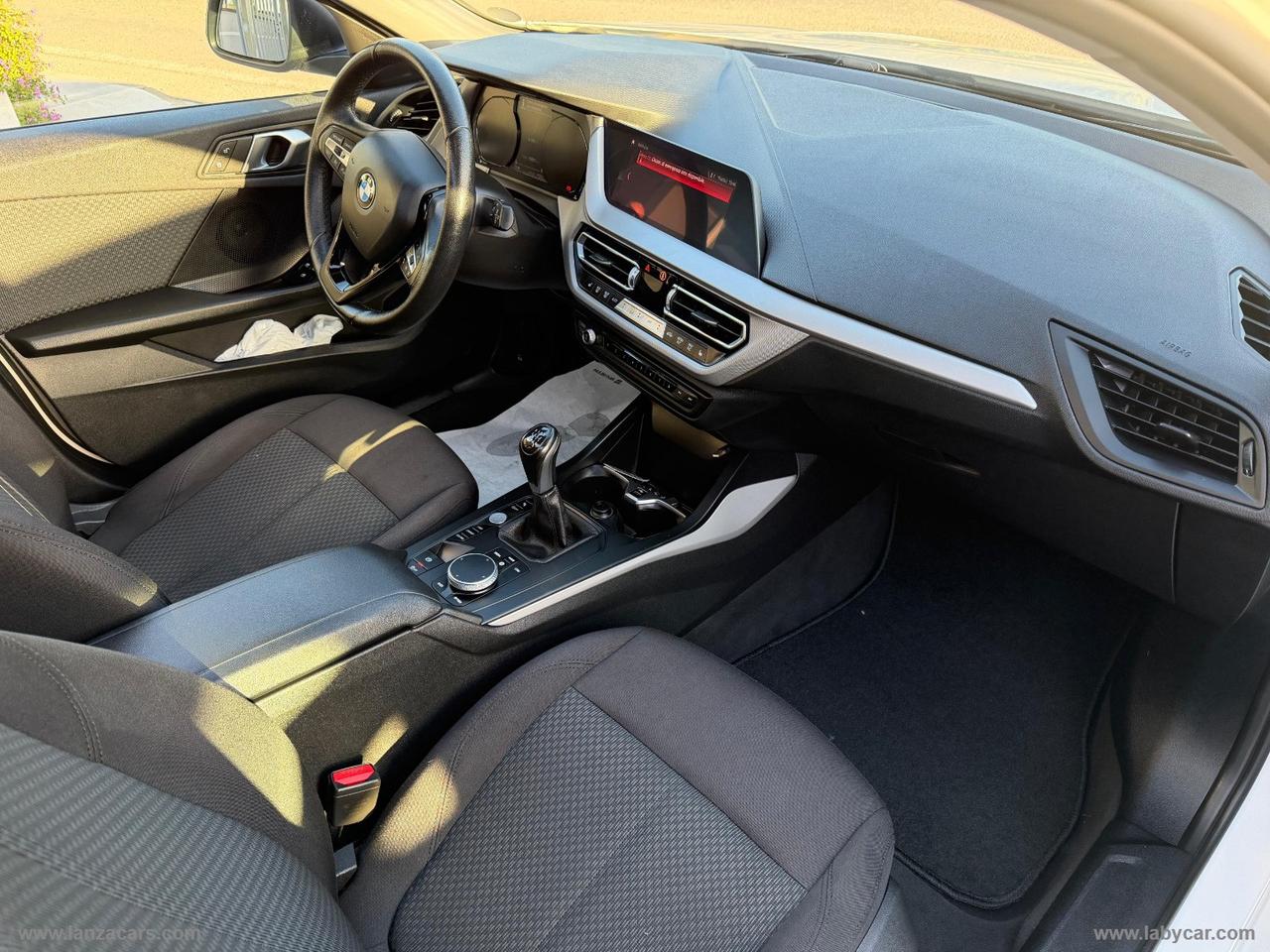 BMW 116d 5p. Advantage