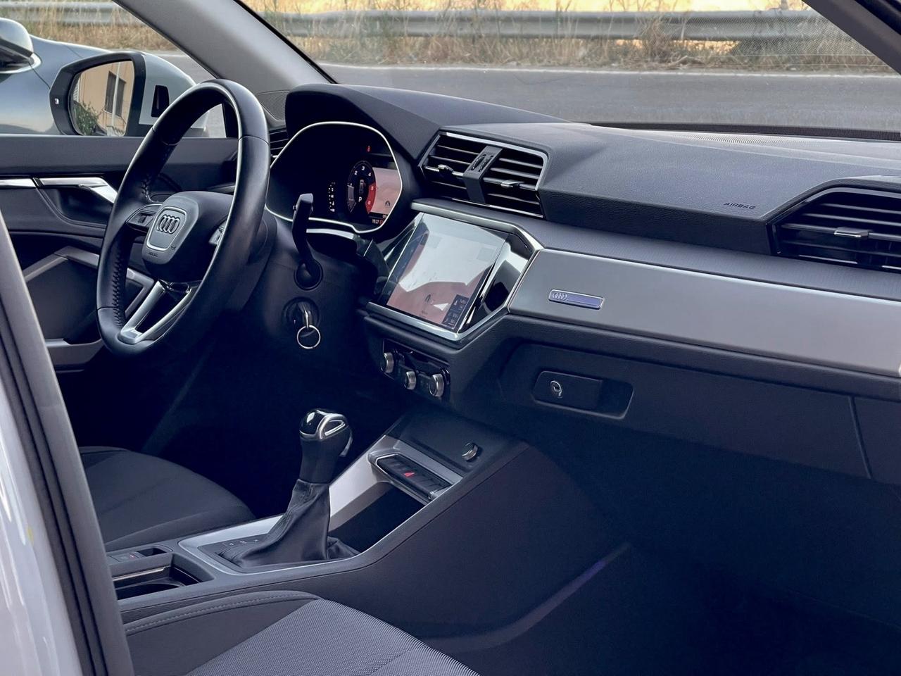 Audi Q3 35 TDI 2.0 TDI 150cv S-Tronic - 95.000km
