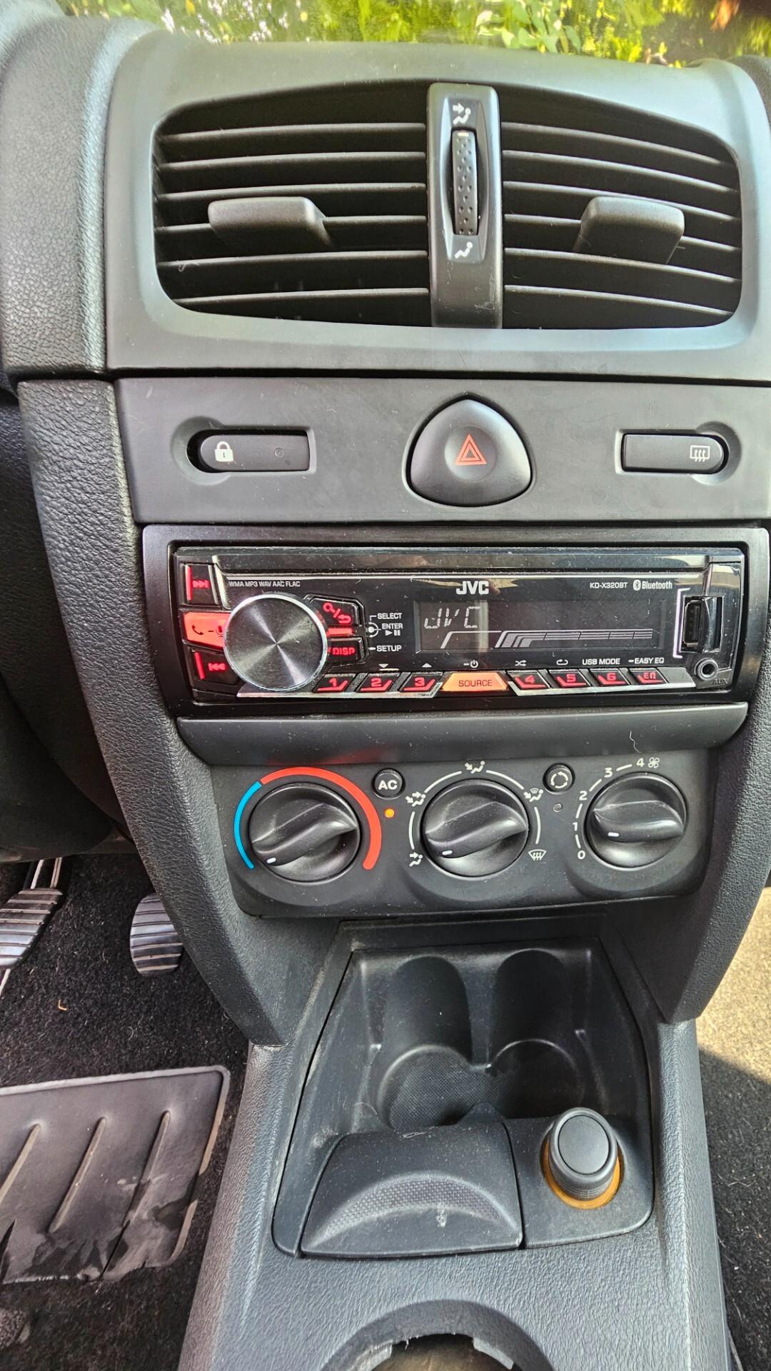 Renault Clio Storia 1.2 5 porte 2009 GPL OK NEOPATENTATI