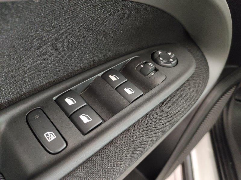 JEEP Avenger - Avenger 1.2 Turbo 110 CV MHEV Longitude