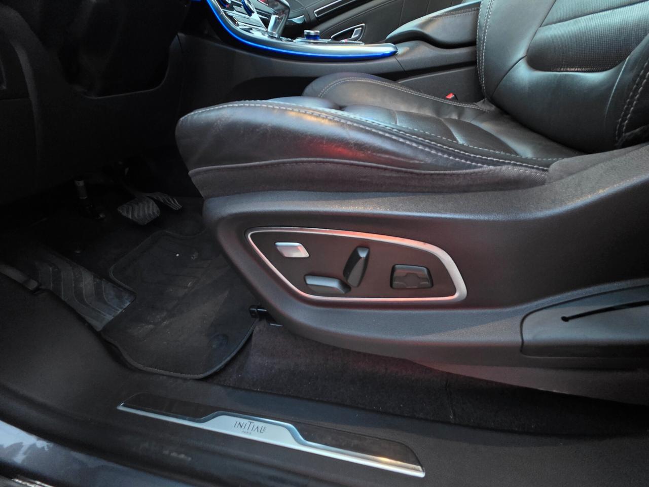 Renault Espace dCi 160CV EDC Energy Initiale Paris 4Control