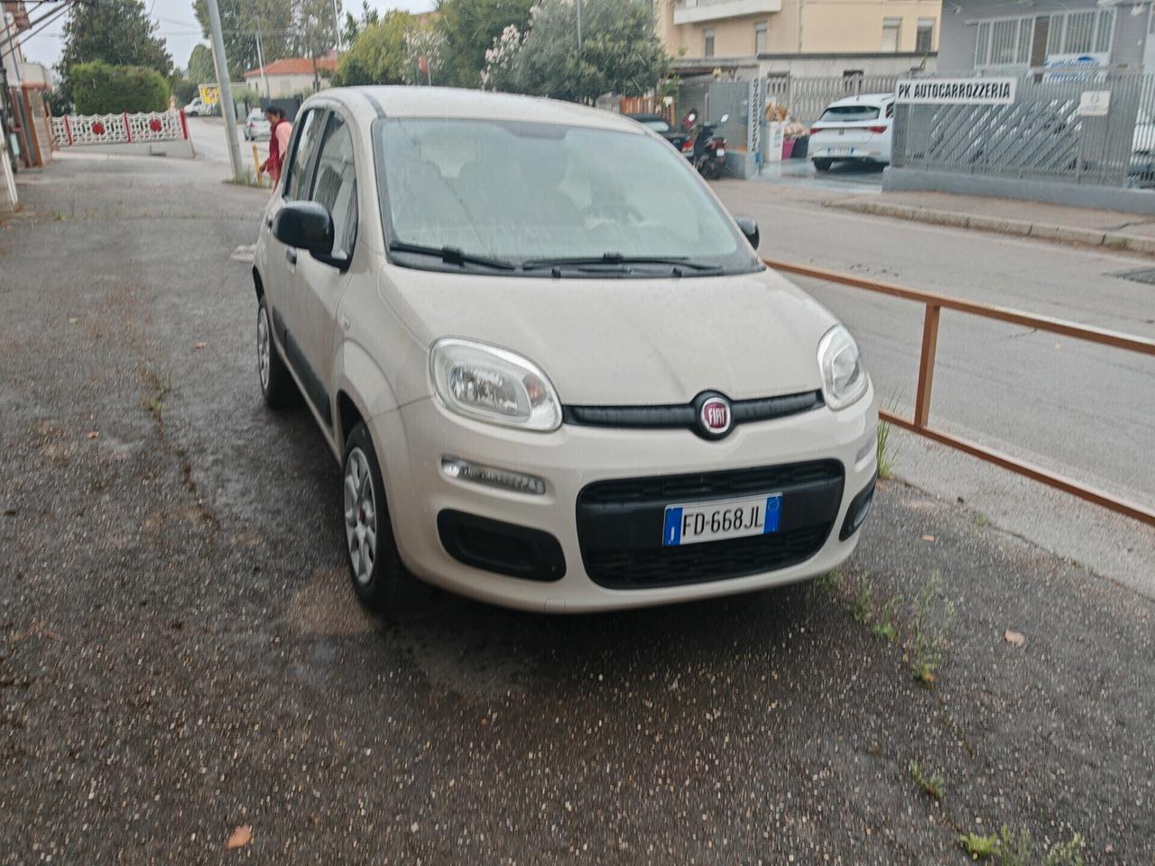 Fiat Panda 0.9 prezzo leggermente trattabile .