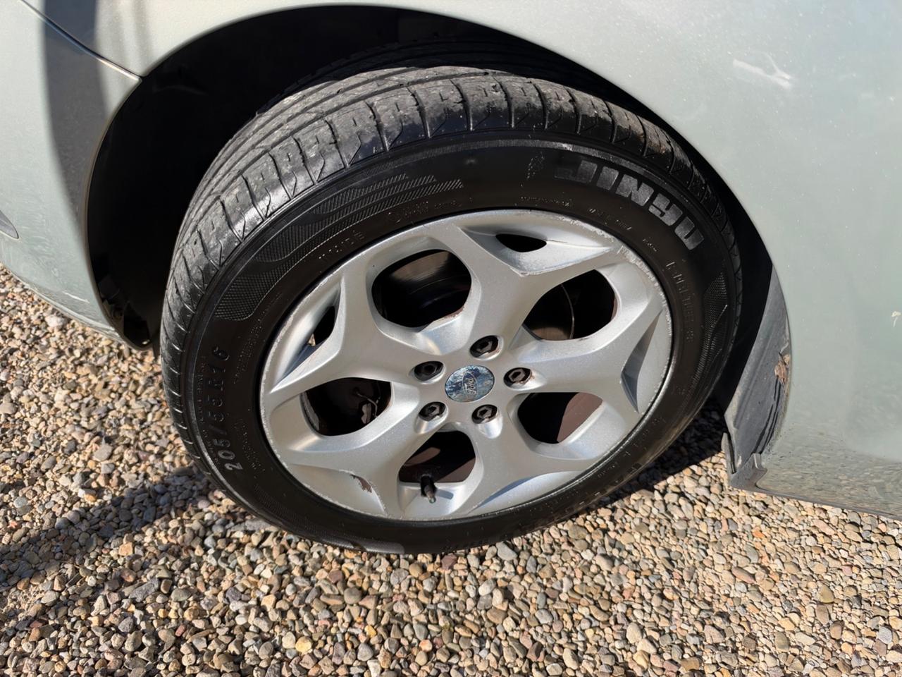 Ford Focus 1.6 (100CV) 5p. Titanium