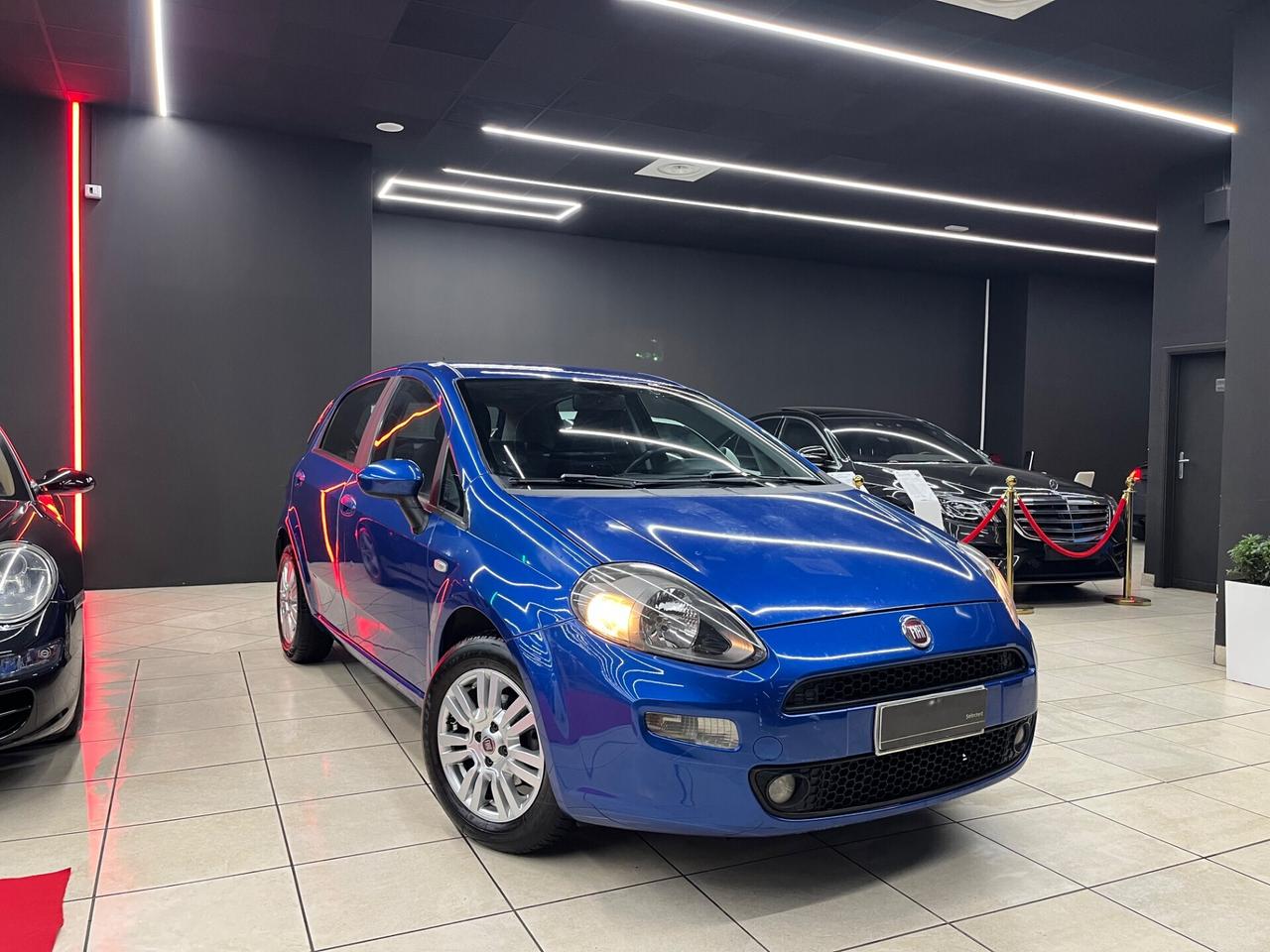 Fiat Punto 1.2 8V 5 porte Lounge OK NEOPATENTATI