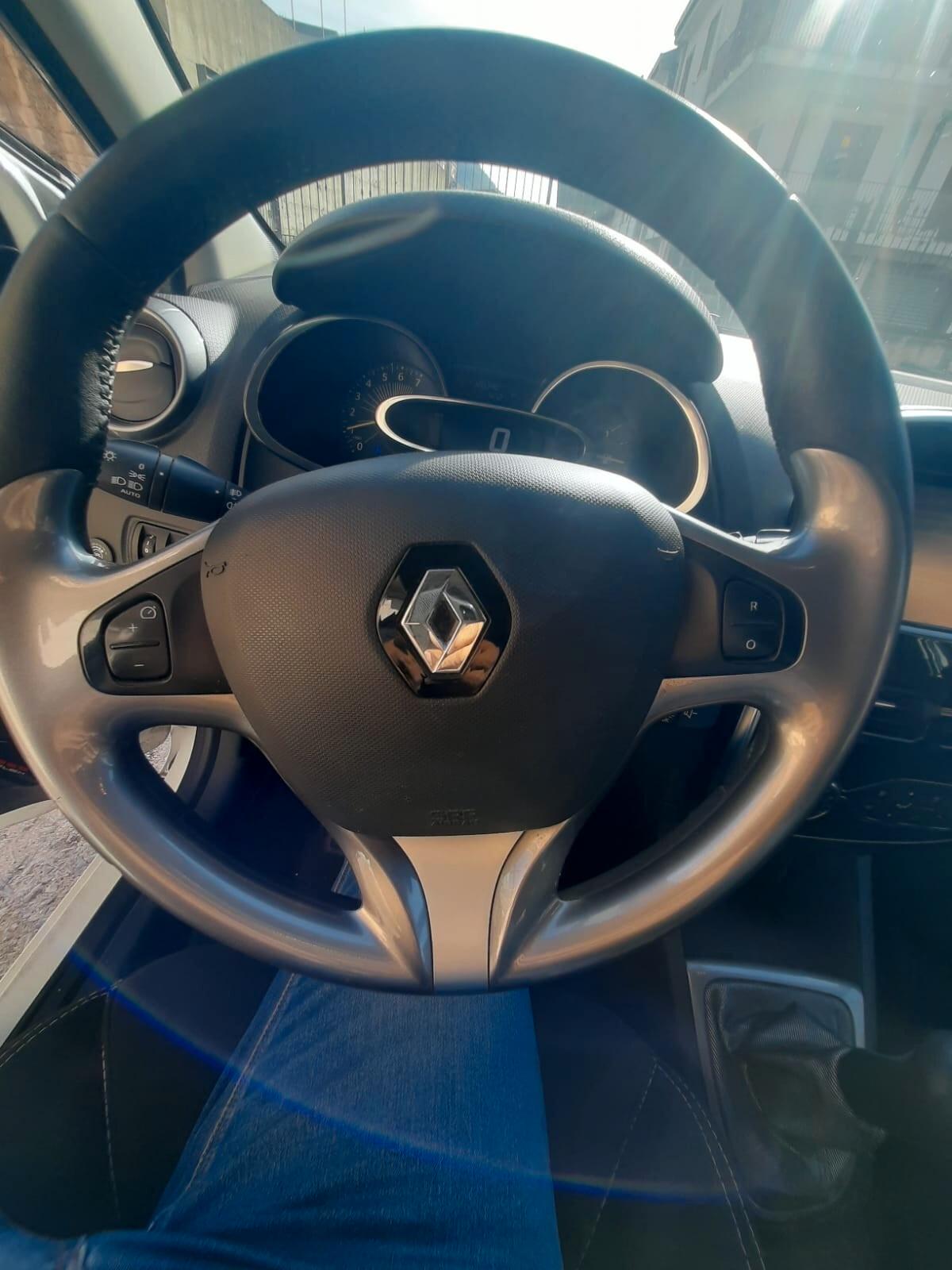 Renault Clio 1.2 75CV GPL 5 porte