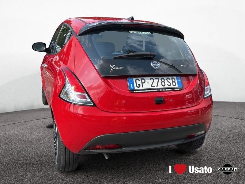 Lancia Ypsilon NUOVA My23 1.0 Firefly 70 CvStart&Stop Hybrid Gold