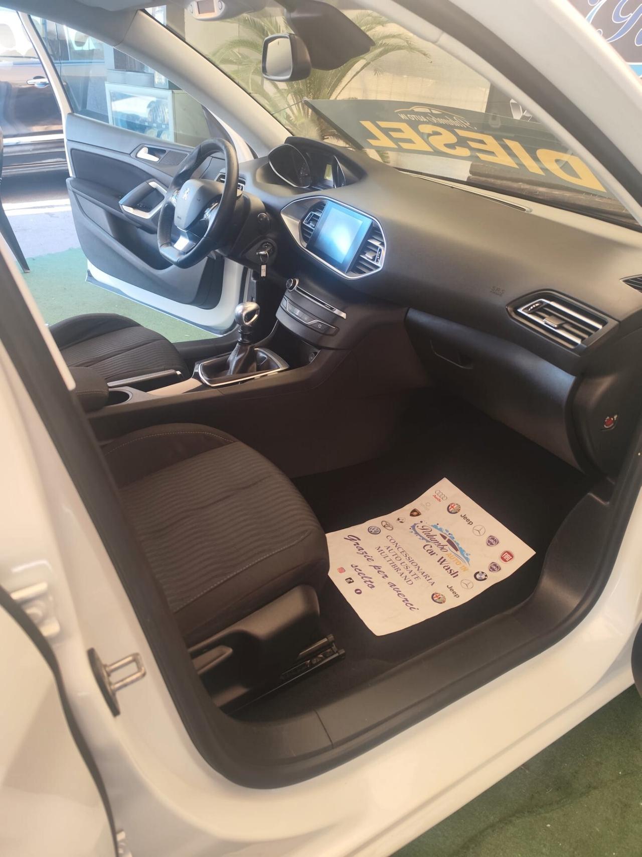 Peugeot 308 BlueHDi 120 S&S Business