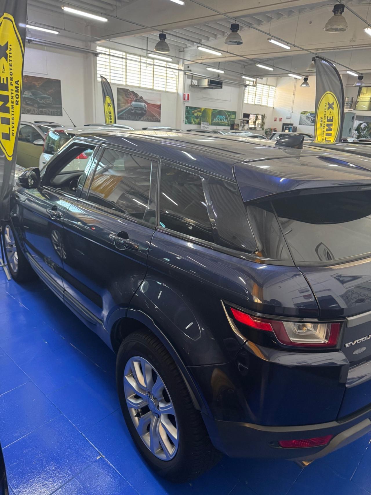 Land Rover Range Evoque 2.0 TD4 180 CV 5p. Pure