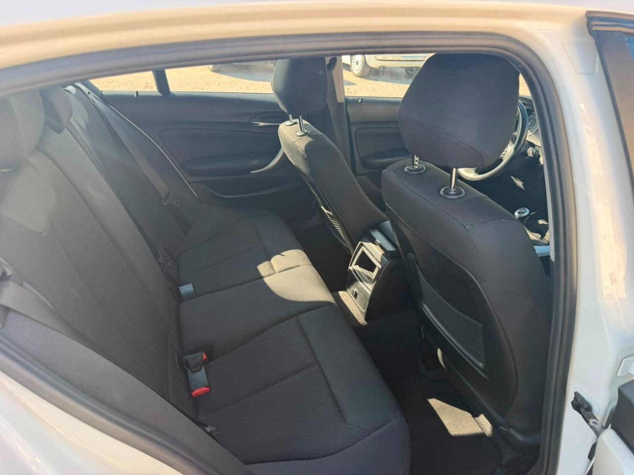 Bmw 116 116d 5p. Efficient Dynamics Urban
