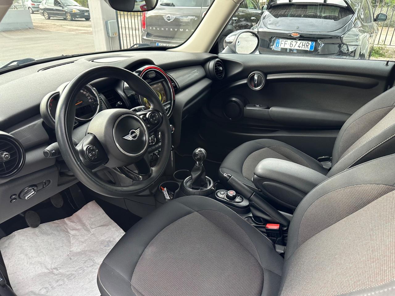 Mini 1.5 Cooper D Business XL