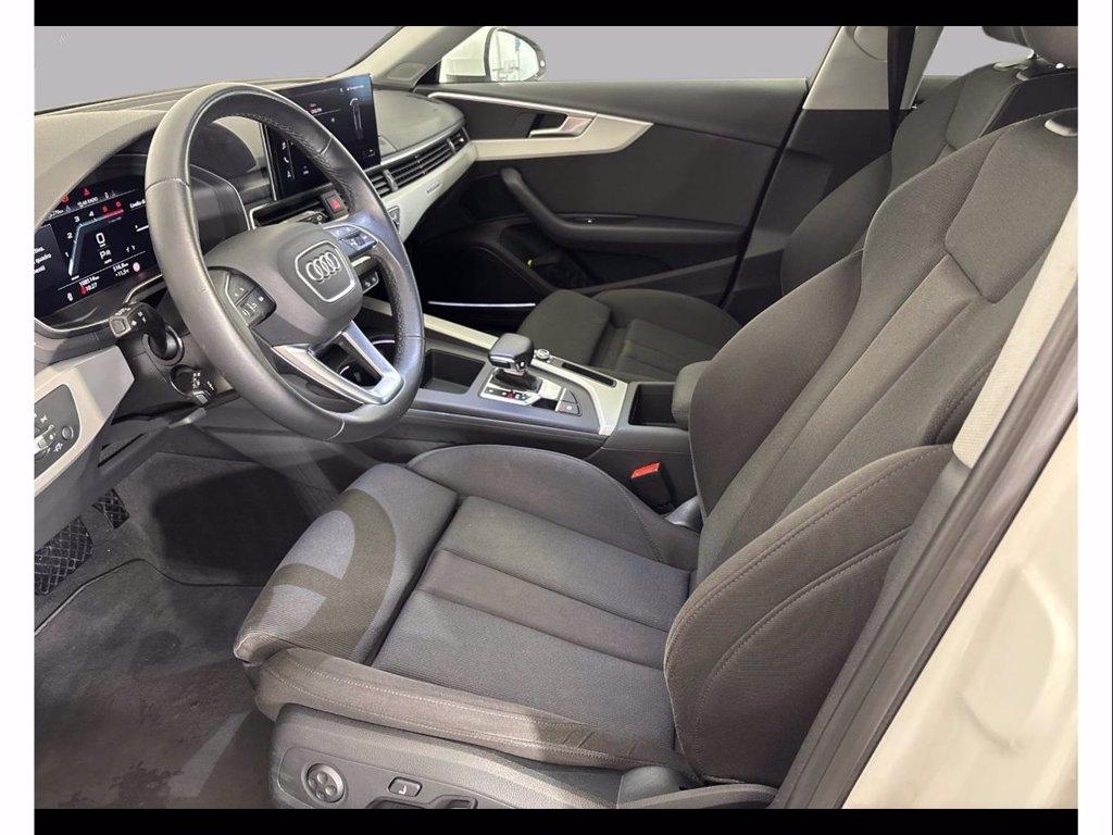 AUDI A4 allroad 40 2.0 tdi mhev identity contrast quattro 204cv s-tronic del 2022