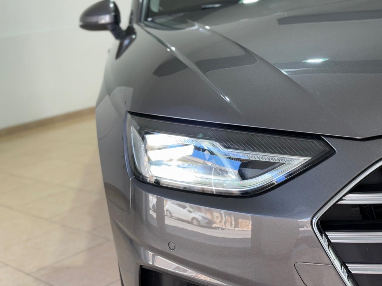 Audi A4 Avant 30 TDI 136 CV S tronic Business Advanced