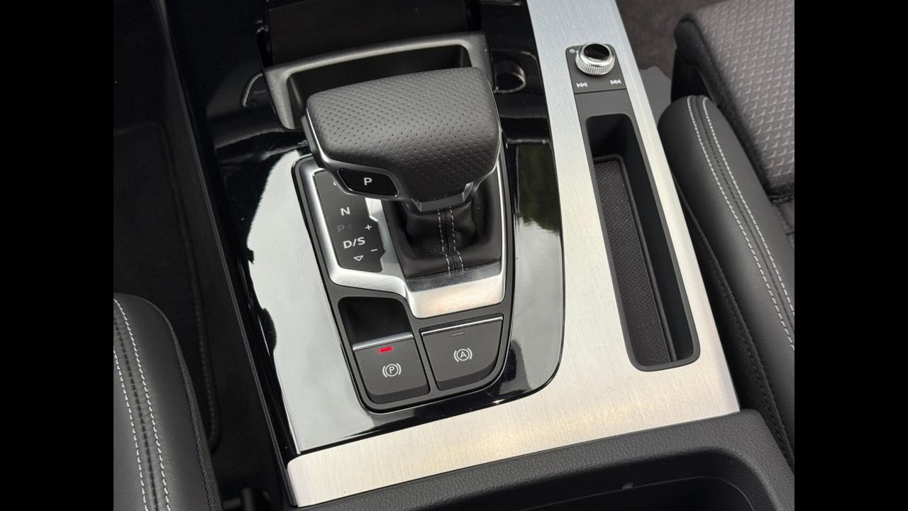 AUDI Q5 I Sportback 2021 - Q5 Sportback 40 2.0 tdi mhev 12V S line quattro s-tronic