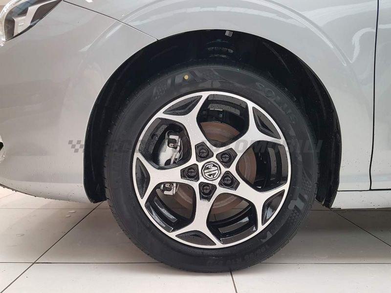 MG MG3 MG3 1.5 MT COM Cosmic Silver