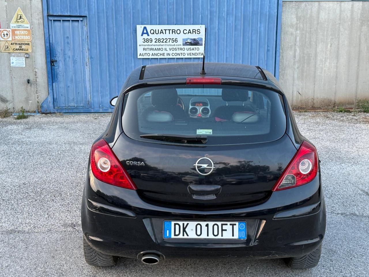 Opel Corsa 1.2 3 porte Club