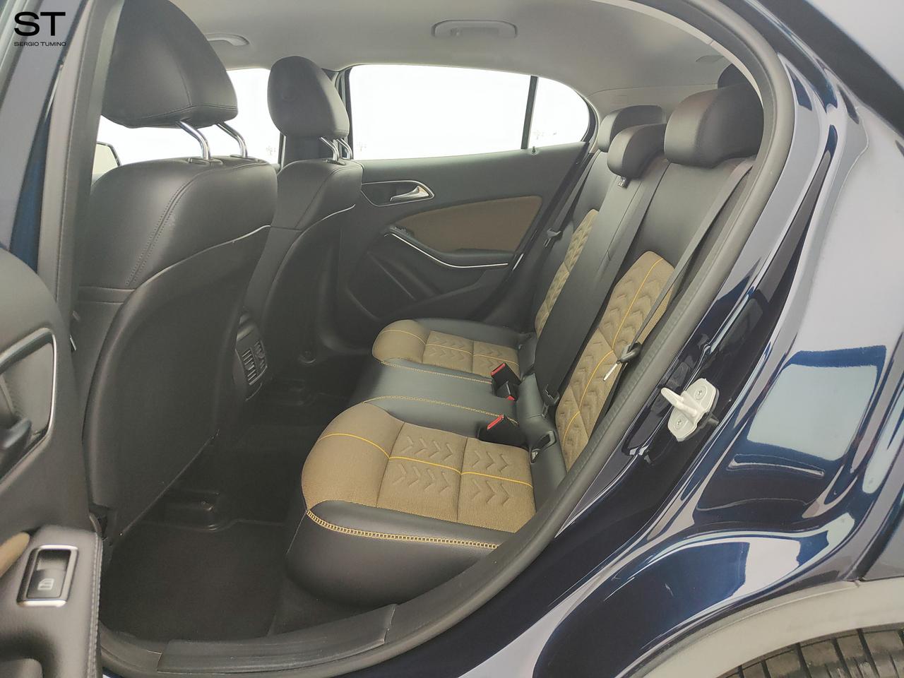 Mercedes-Benz GLA (X156) - GLA 180 d Executive