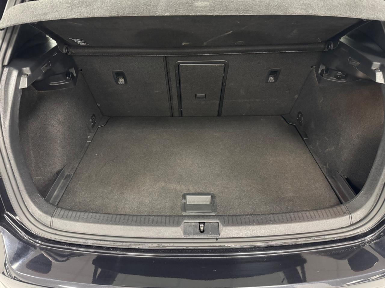 Volkswagen Golf GTI 2.0 TSI DSG TETTO