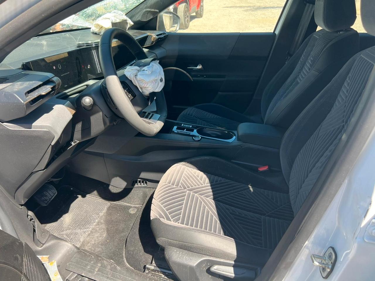 Lancia Ypsilon Hybrid e-DCT Edizione Cassina