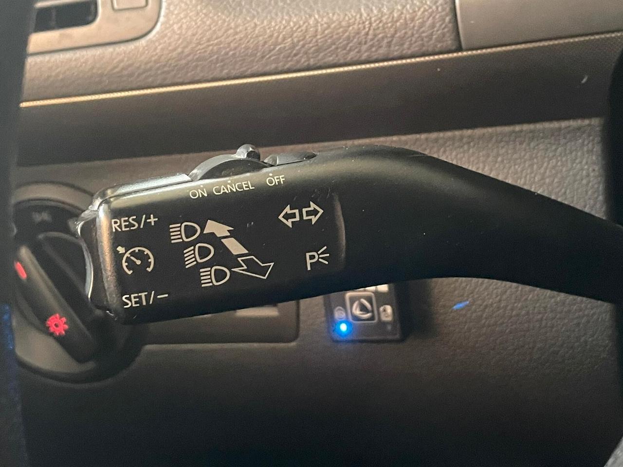 Volkswagen Touran 1.6 Trendline GPL