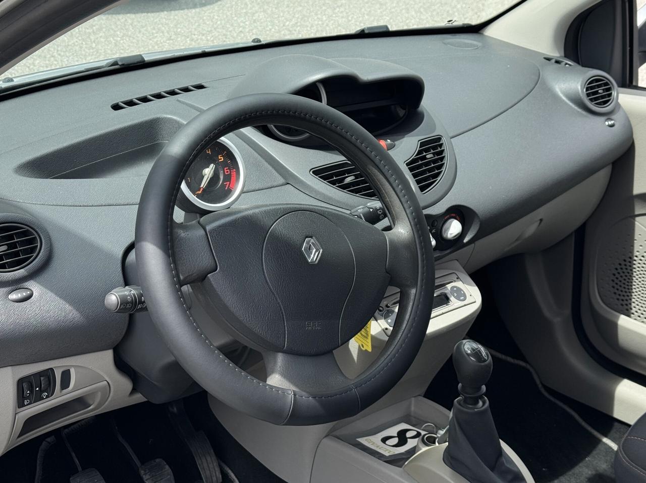 RENAULT TWINGO 1.2cc 58CV Benzina Neopatentati