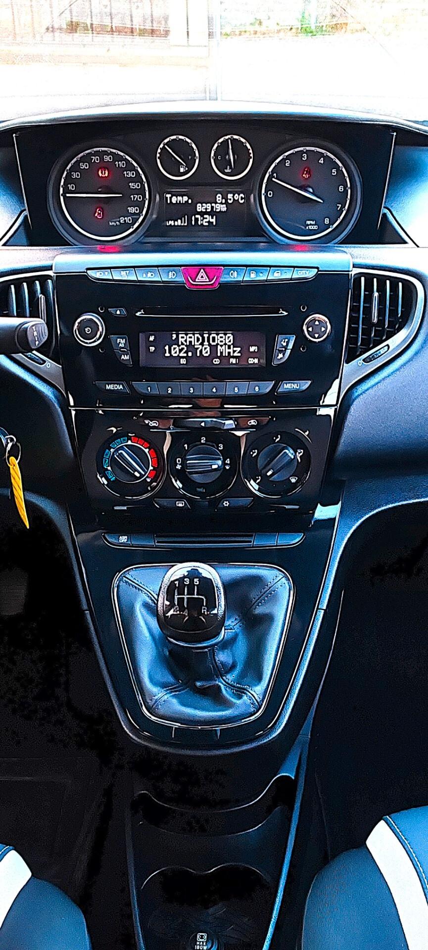 Lancia Ypsilon 1.2 69 CV 5 porte GPL Ecochic Gold