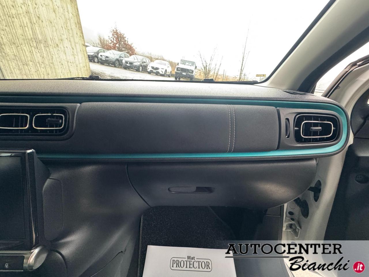 Citroen C3 1.2 puretech Shine s&s 83cv neopatentati